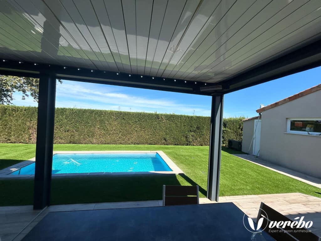 et si vous repensiez votre jardin avec du gazon synthétique ?