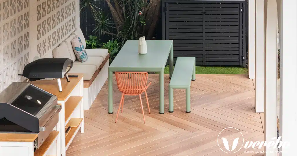 Terrasse en bois composite Verébo