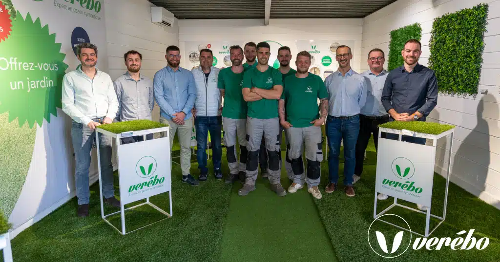Equipe de Verébo, l'expert dans la vente et la pose de gazon synthétique