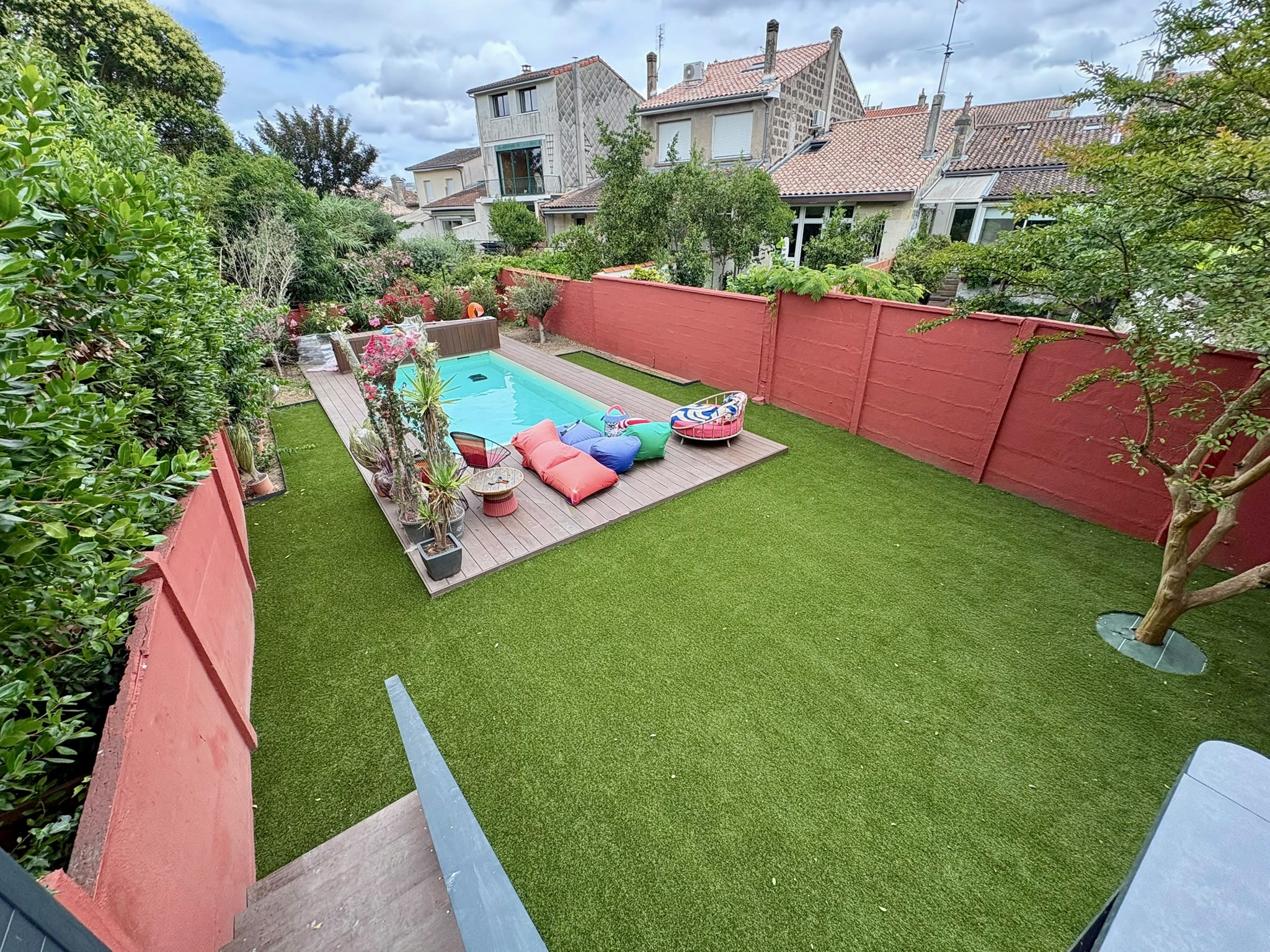 gazon synthétique été